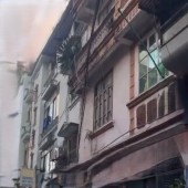 Cho thuê nhà Nguyễn Trãi , Thanh Xuân, 35m X 5 tầng, 4 ngủ + 4 WC 13 Triệu